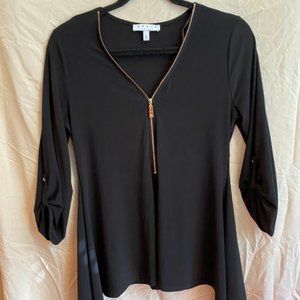 Chaus Black Top